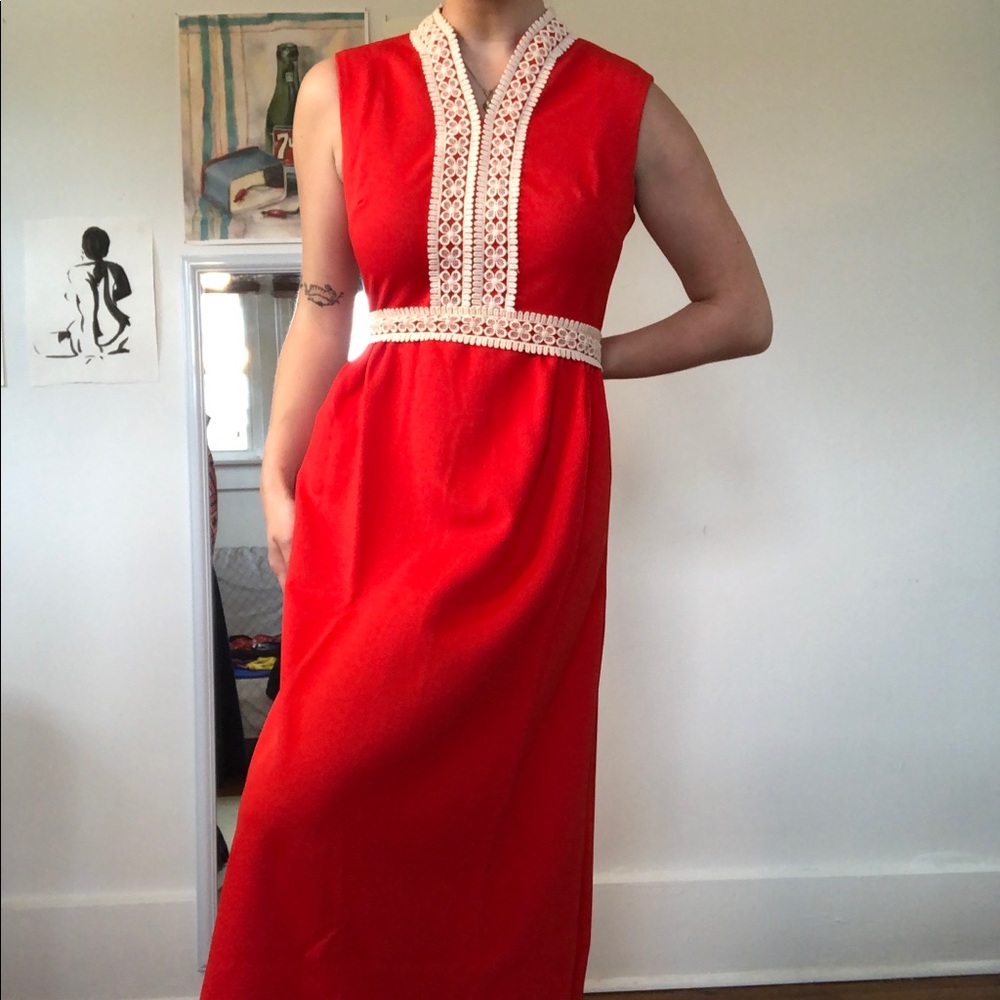 Vintage 1960-1970 red dress